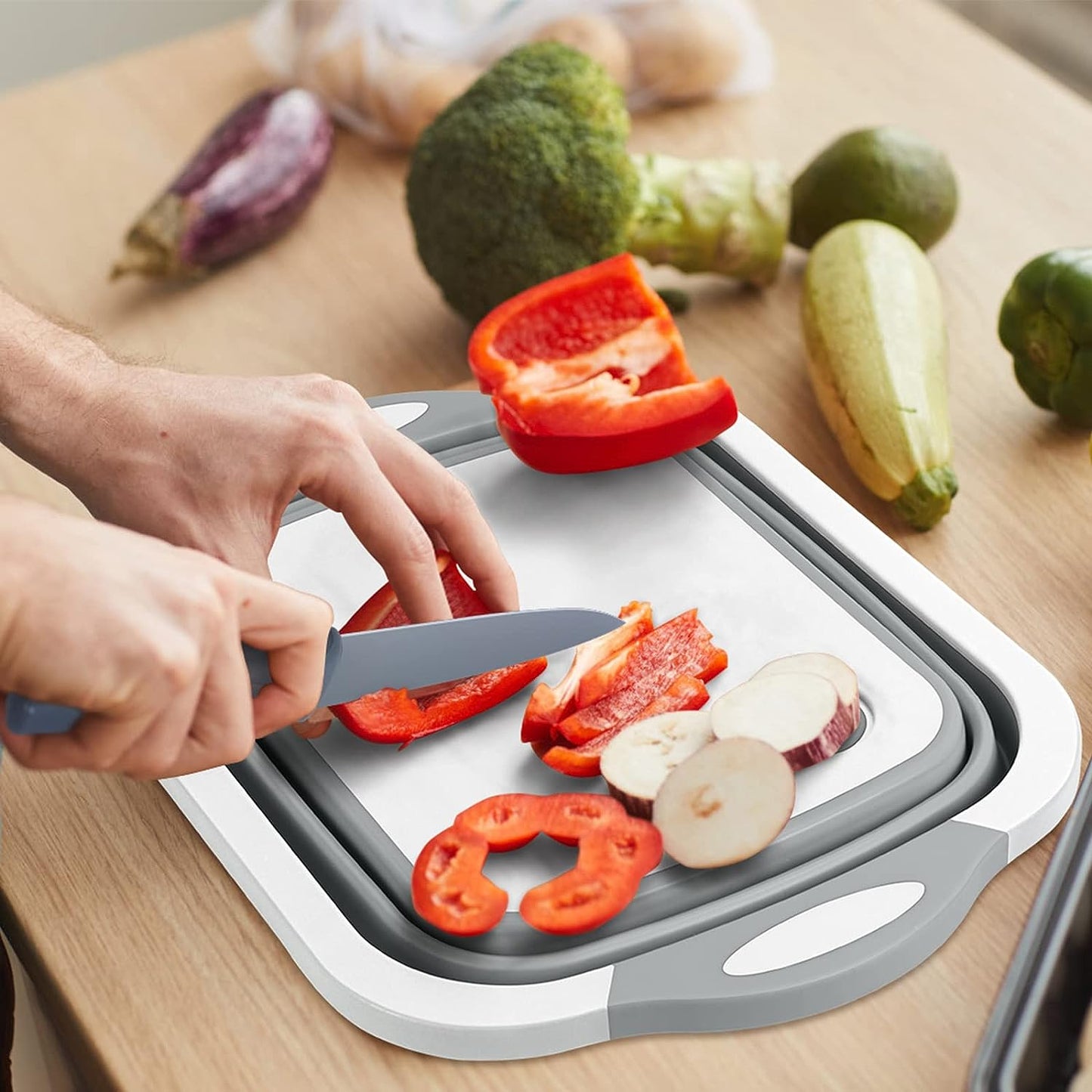 Collapsible Cutting Board